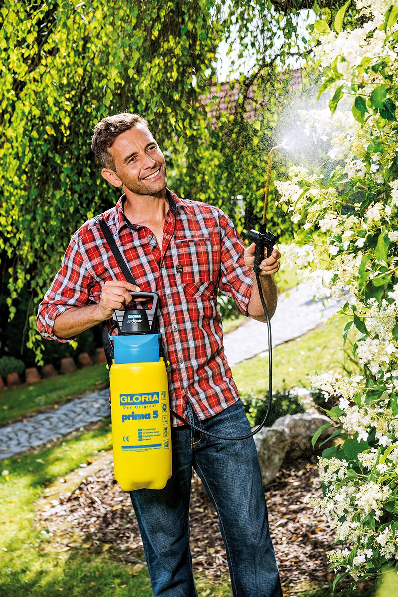 GLORIA Pressure Sprayer AutoPump Set | Garden Sprayer | 5 Litre Capacity | Sprayer with Battery/Rechargeable Battery Operation | No Laborious Pumping