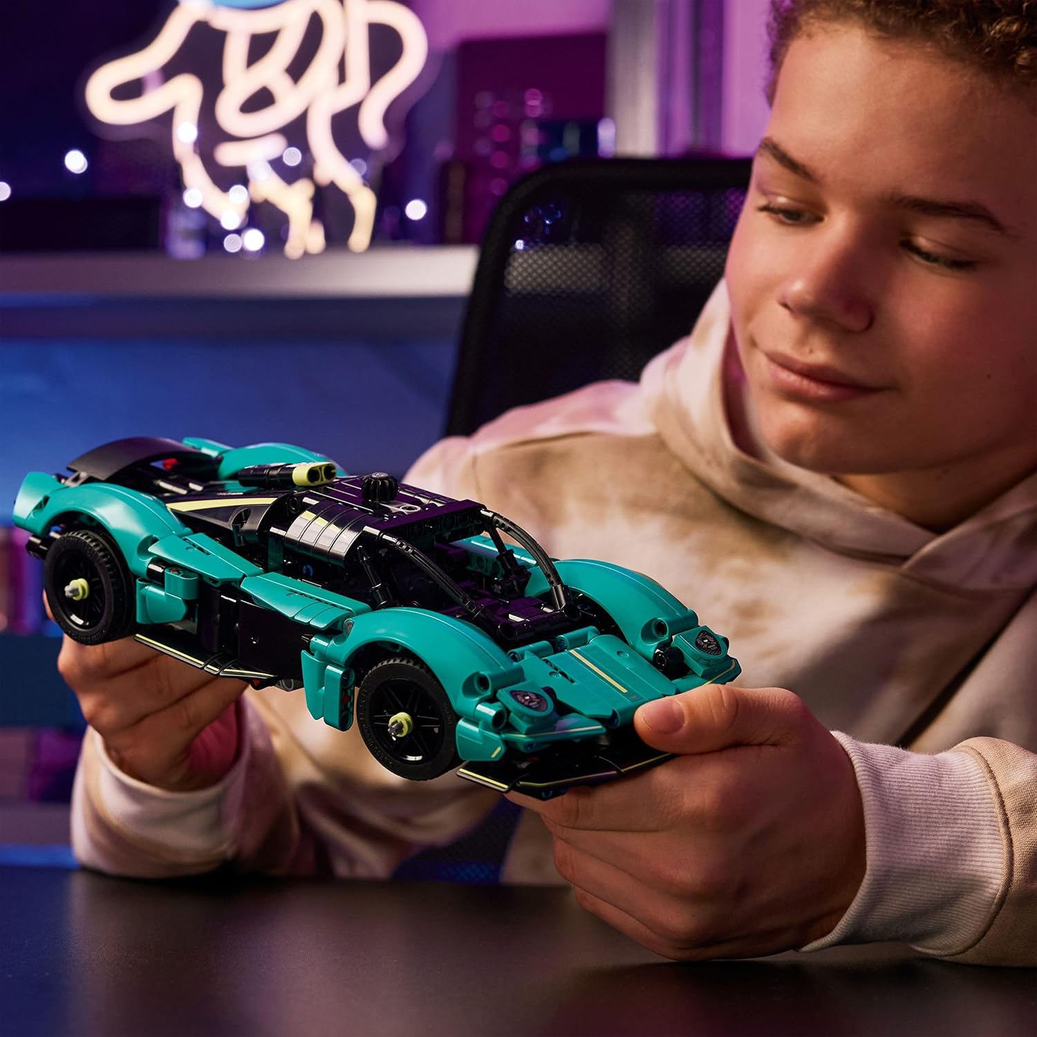LEGO Technic Aston Martin Valkyrie Buildable Car Model Kit, Vehicle Toy for Kids, Creative Gift for Boys and Girls Aged 9 and over 42208