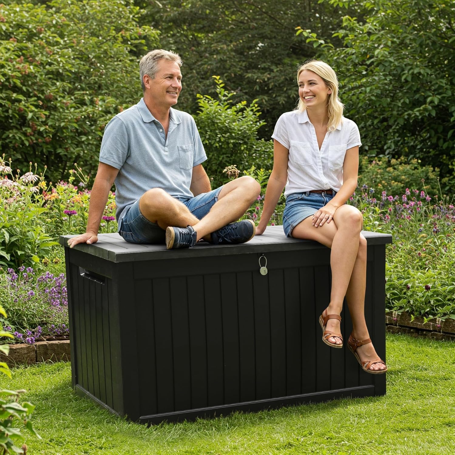 Olsen & Smith 680L Large Garden Storage Box - Weather Resistant Heavy Duty Garden Box with Padlock & Wood Effect - Huge Capacity Outdoor Storage Chest for Tools, Cushions, Toys & More (Anthracite)