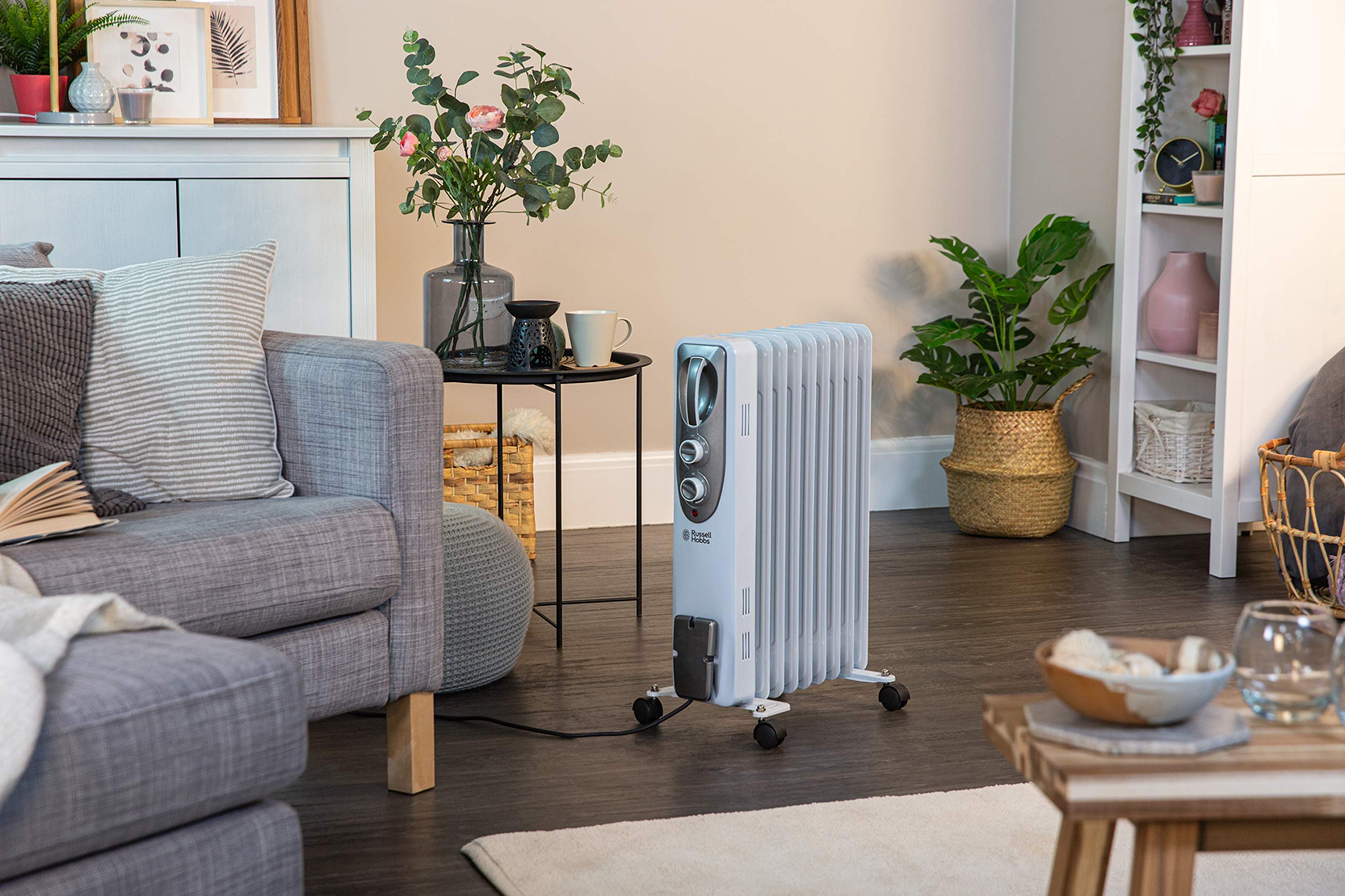 Russell Hobbs 1500W/1.5KW Oil Filled Radiator, 7 Fin Portable Electric Heater - White, Adjustable Thermostat with 3 Heat Settings, Safety Cut-off, 15 m sq Room Size, RHOFR5001, 2 Year Guarantee