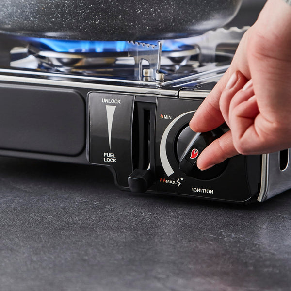 Geepas Gas Stove Single Burner – Portable Camping Stove BBQ Cooker with Carry Case, Outdoor Grill Plate – Automatic Ignition System, Enamel Pan Support, Butane Can or LPG Gas Source