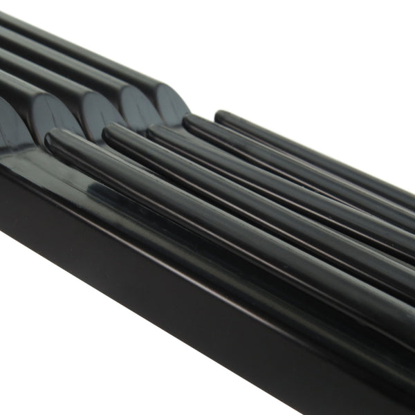 HANGERWORLD 100 Strong Black Plastic Garment Coat Hangers for Clothes with Notches - All Purpose 43cm (17") (One Size, 100, count)