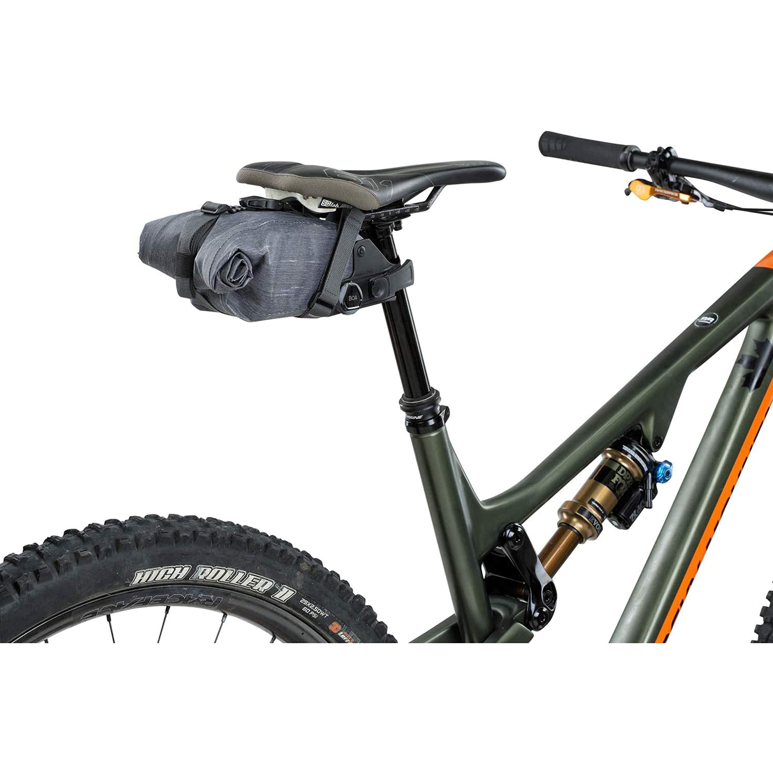 EVOC SEAT PACK BOA saddle bag, bike bag for extra storage space (size: M, 2L storage space, BOA FIT SYSTEM, easy to attach, waterproof, adjustable