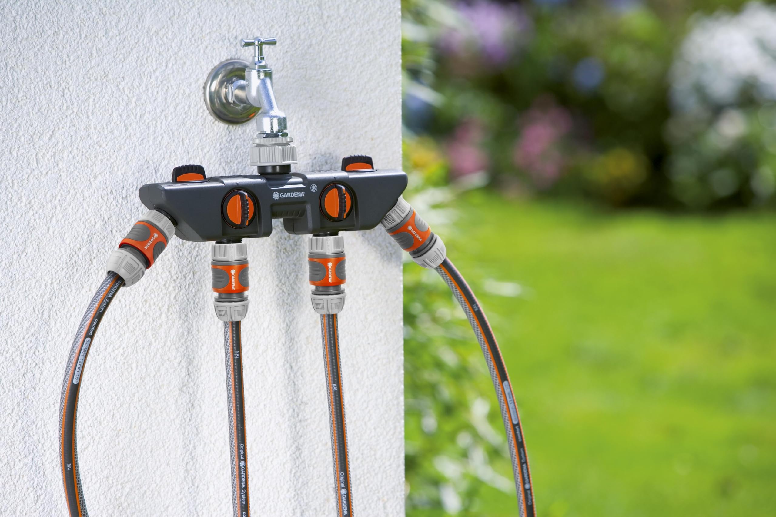 Gardena Four Channel Water Distributor: Connects up to Four Devices to The tap, can be Used with Gardena Water Computers and timers, Water Flow can be Regulated or Switched Off (8194-20)