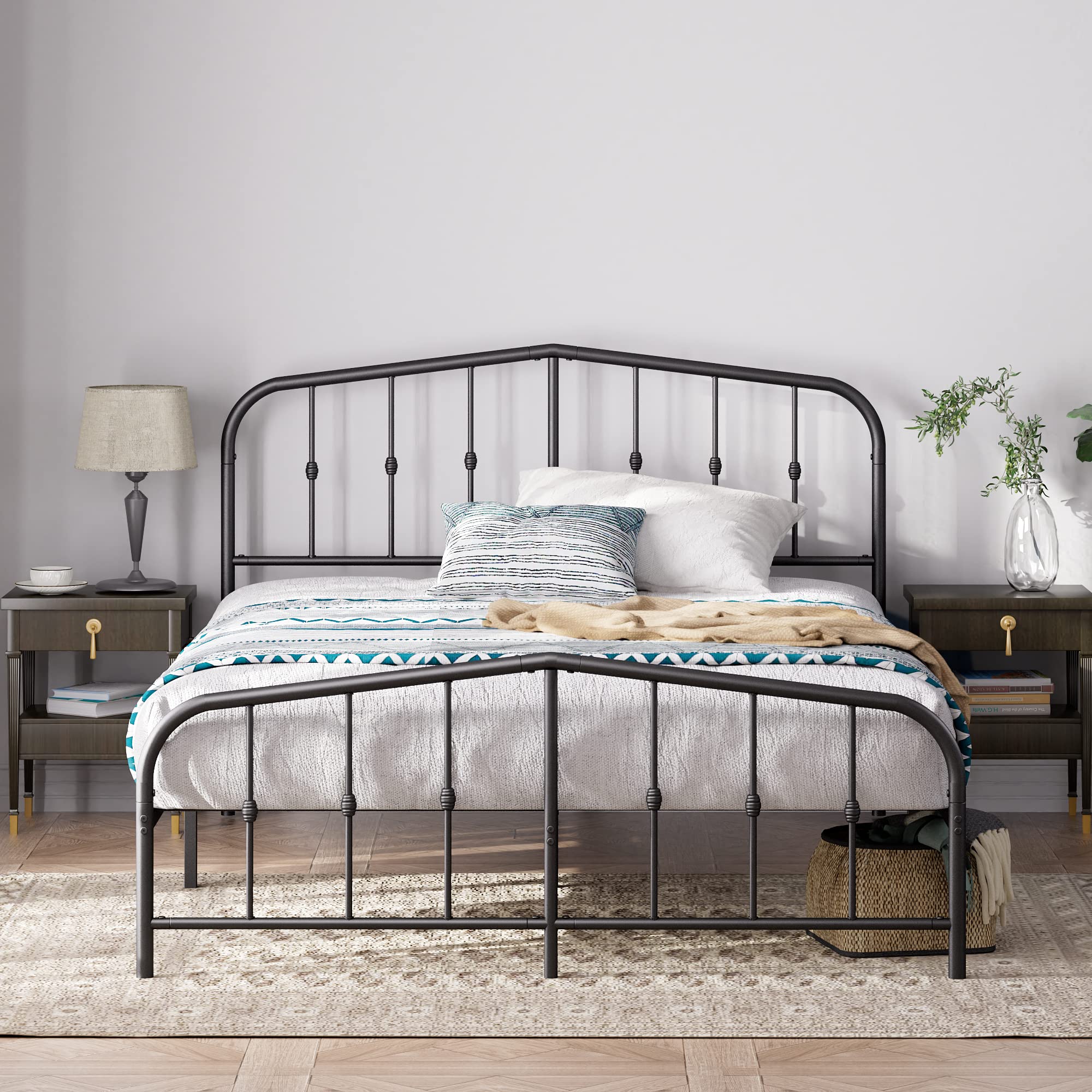 Zinus Heidi Super King Bed frame - Bed 180x200 cm - 30 cm Height - Metal Platform Bed frame with Headboard and Footboard - Black