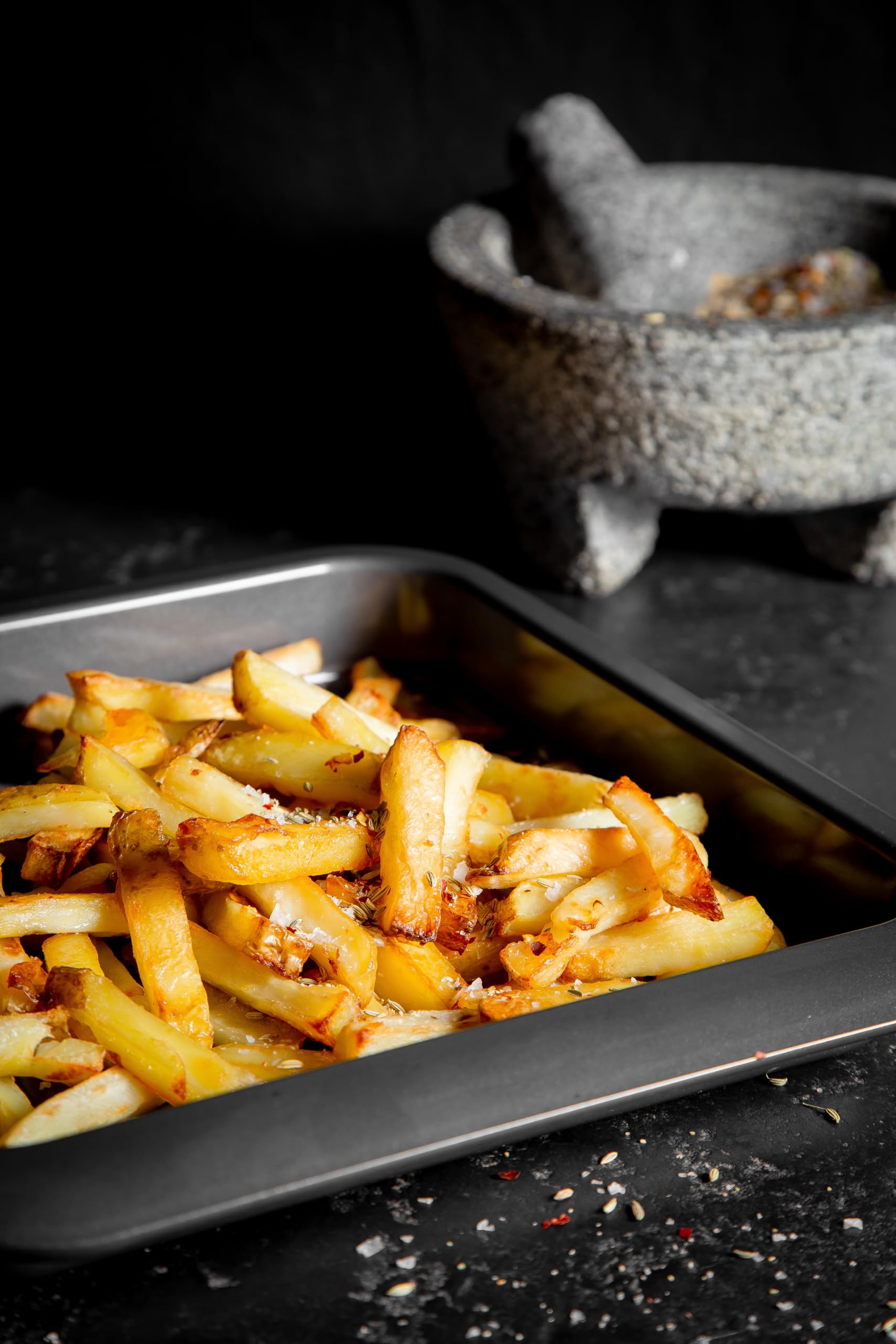 MasterClass Smart Space Stacking PTFE, PFOA and BPA Free Non-Stick Bakeware Set, 7 Piece Baking Trays, Gift Boxed, Grey