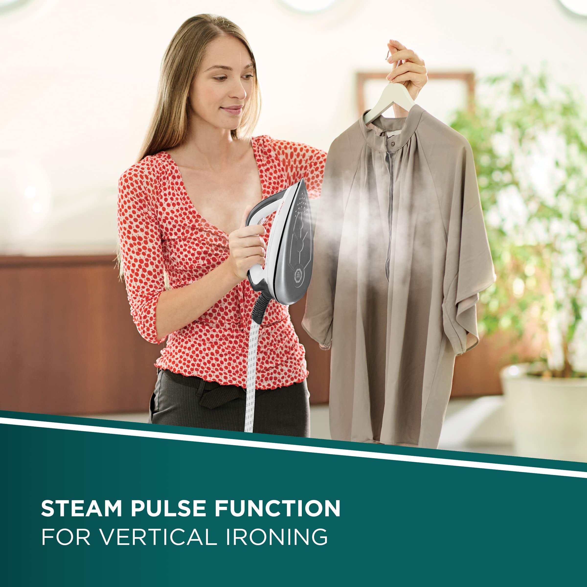 Polti La Vaporella XT90C Steam Generator Iron with Boiler, 7 Bar, 1.4 L Tank, Eco Function, Steam Pulse 450g