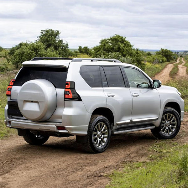 VLAND Motor LED Rear Lights compatible with Land Cruiser Prado J150 / GX460 2010-2017, w/Amber Sequential Indicator, Driver & Passenger Side - Smoked