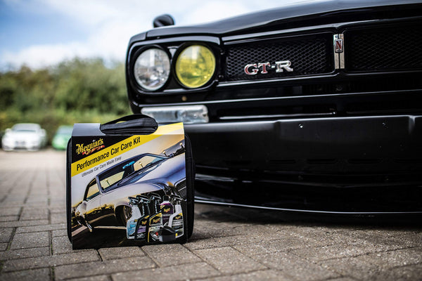 Meguiar's DELKITV2 Deluxe Car Care Kit V2 including Hybrid Ceramic Spray Wax