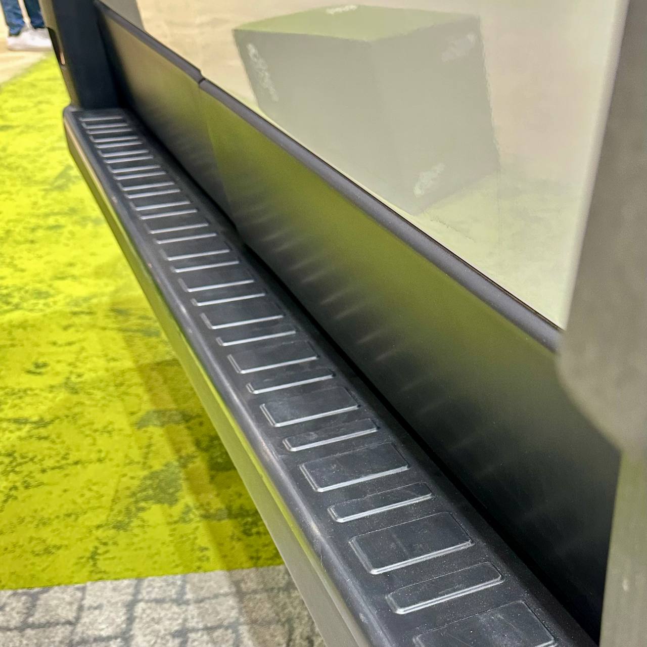 For Vauxhall Movano Full-Length Rear Bumper Protector - Durable and High-Quality Protection