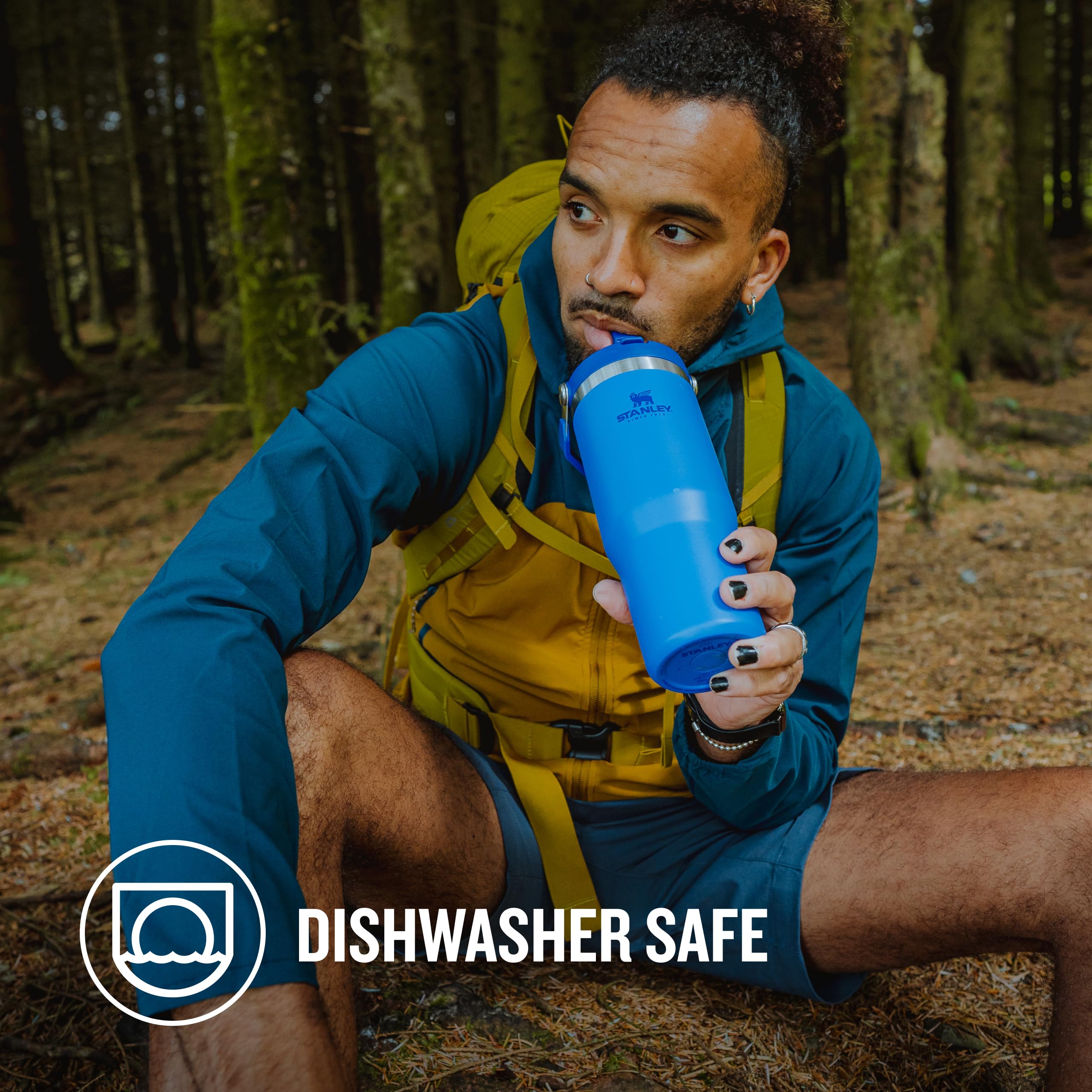 Stanley Flip Straw Tumbler 1.0 Water Bottle With Straw 0.89L - Keeps Cold For 12+ Hours - Easy To Carry - Dishwasher Safe - Stainless Steel Thermal Flask - BPA-Free Travel Mug - Navy