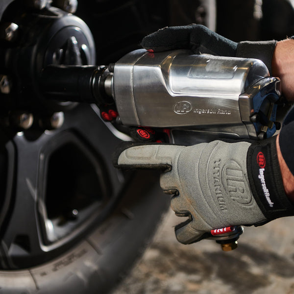 Ingersoll-Rand W7172-K22B-EU Impact Wrench, 3/4 Inch 20V Cordless Impact Wrench, 2X BL2022 Li-Ion Batteries 5.0 Ah + Charger Kit (UK Plug) in Case