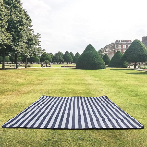 Goodsnetic Picnic Mat,79"x79"Oversized Picnic Blanket Waterproof Sandproof Beach Mat for 6-8 Adults, Large and Thick Gingham Picnic Blanket for Beach