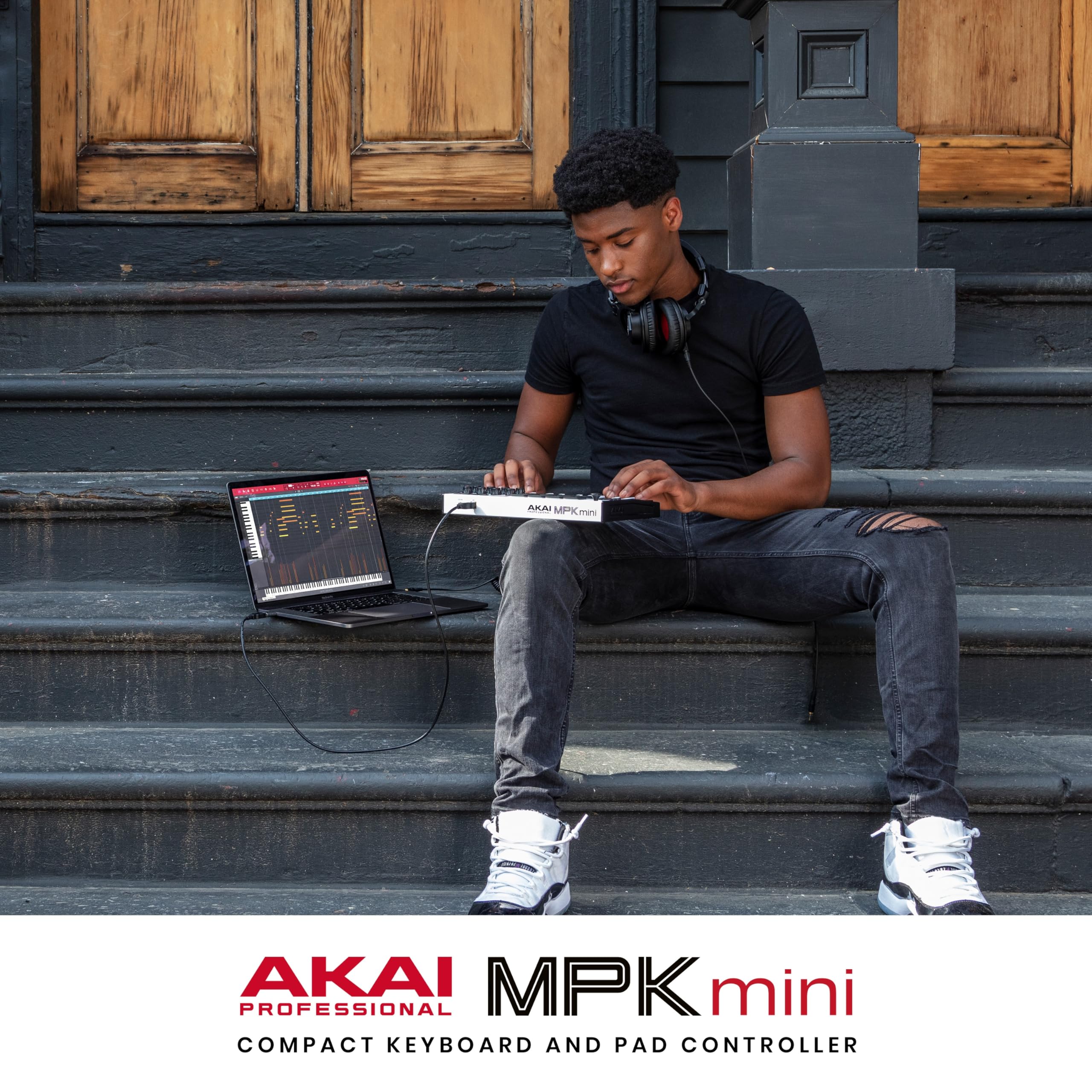 Akai Professional MPK Mini MK3 - 25 Key USB MIDI Keyboard Controller with 8 Backlit Drum Pads, 8 Knobs and Music Production Software and Native Instruments Sound Package (NKS Integration)