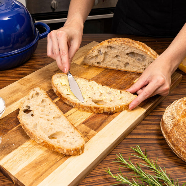 Enamelled Cast Iron Dutch Oven Pot  Dutch Oven For Sourdough Bread Baking  Cast Iron Bread Pot  Dark Blue, 6 Quarts, 22cm  by Nuovva