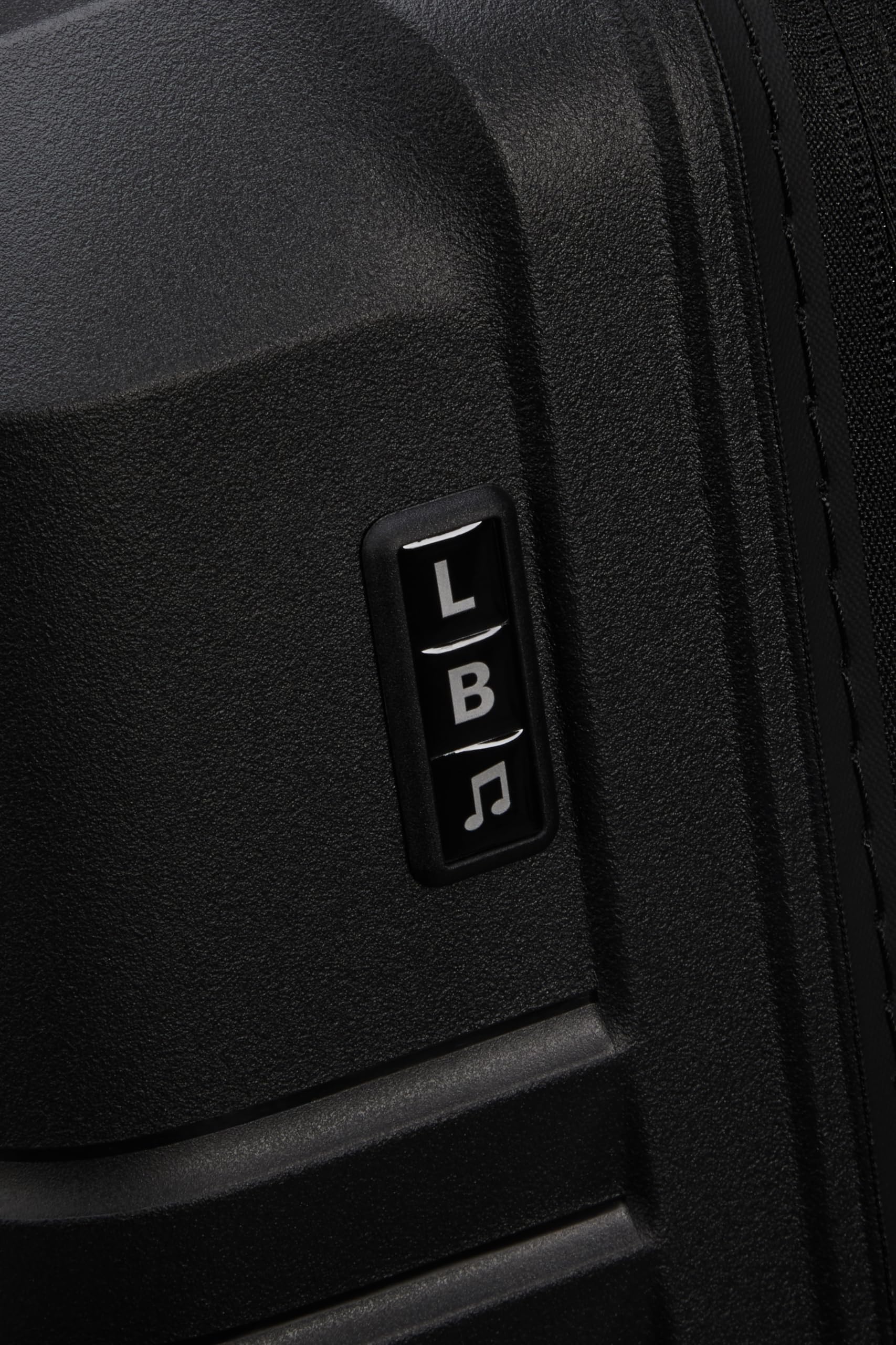 Samsonite Intuo - Spinner M, Expandable Suitcase, 69 cm, 79/87 l, Black (Black)