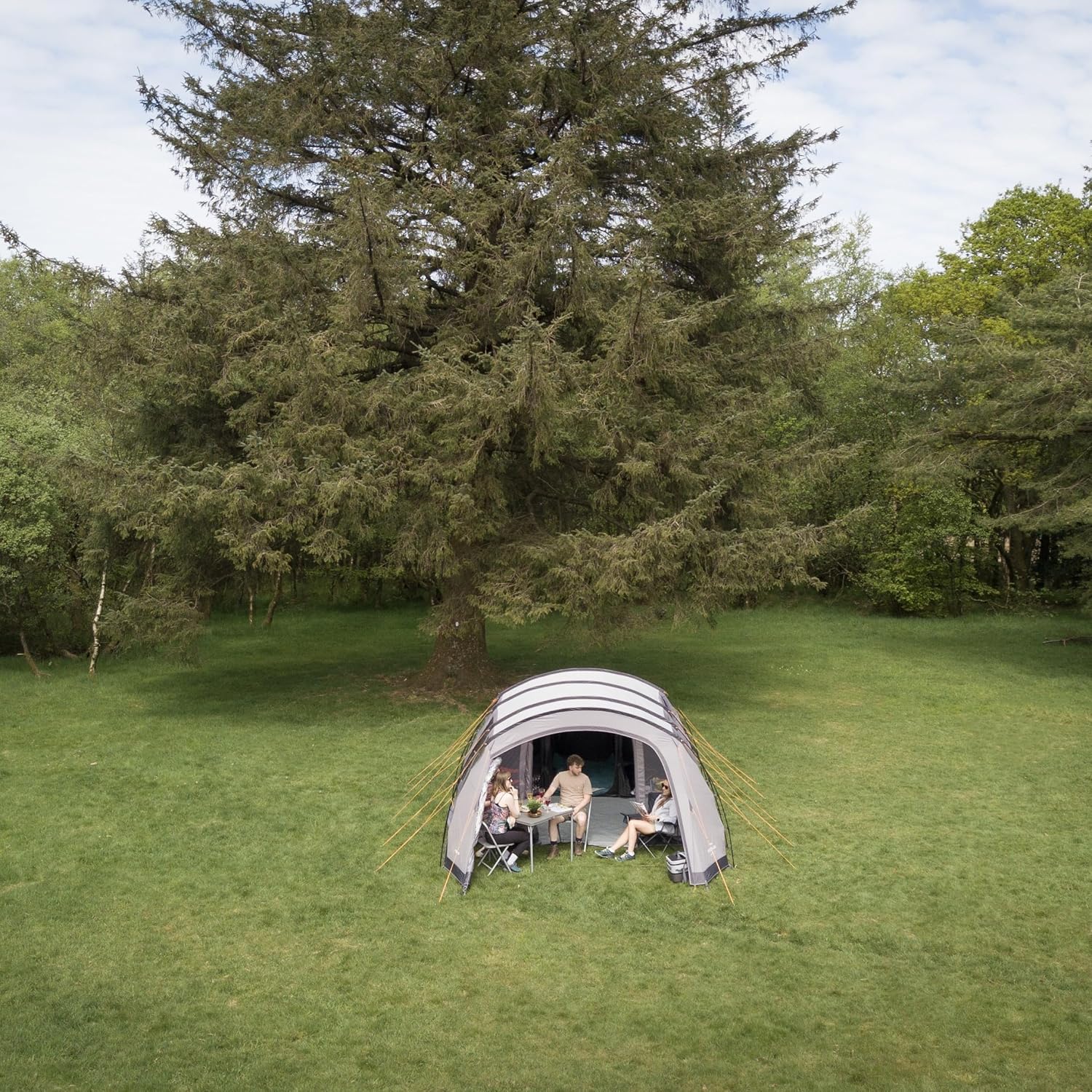 Vango Purbeck 600XL Family Tent [Amazon Exclusive], Large 6 Man Tent with 3 Rooms, Enclosed Porch Area, Double Living Area, Climate Windows - Vivid Grey