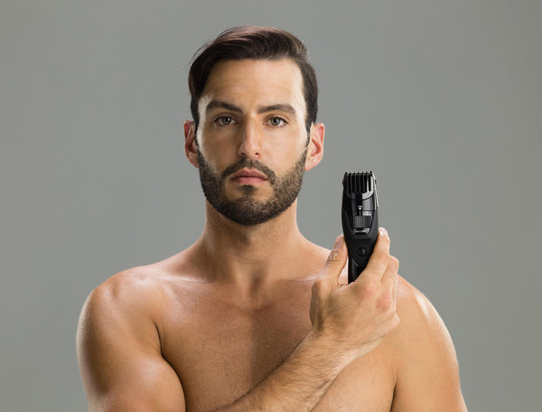 Panasonic ER-GB42 Wet & Dry Electric Beard Trimmer for Men with 20 Cutting Lengths, Standard UK 3 pin Plug, Black, 50 min usage