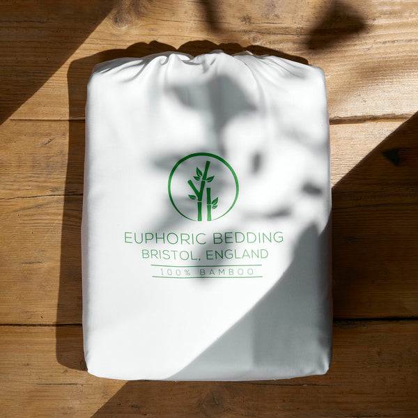 100% Bamboo Super Silky Soft Luxury 4 Piece Duvet Bed Set - Complete Bedding Set Includes Duvet Cover 2 Pillowcases and Deep Fitted Sheet by Euphoric