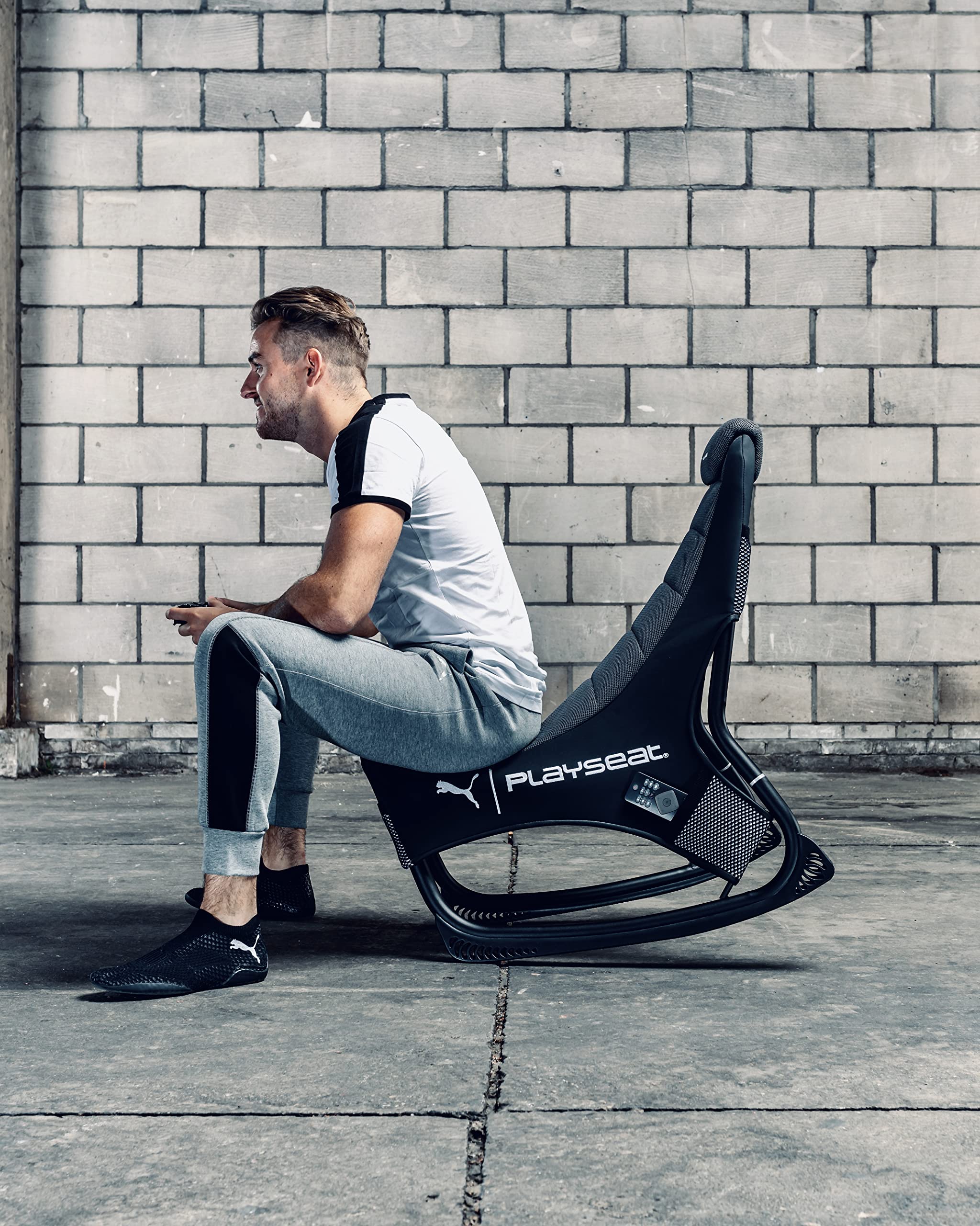 PLAYSEAT | PUMA Active Gaming Seat - Red (EU)