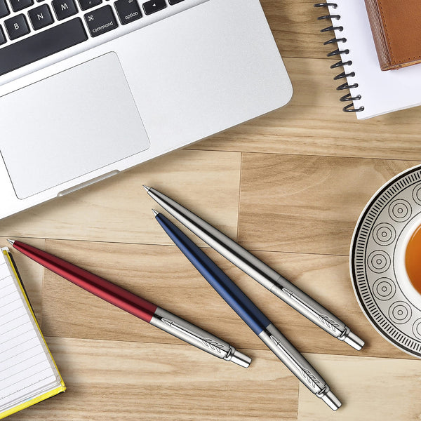 Parker Jotter Ballpoint Pen | Stainless Steel with Chrome Trim | Medium Point | Handwriting Pens & Stationery Supplies | Blue Ink | Gift Box