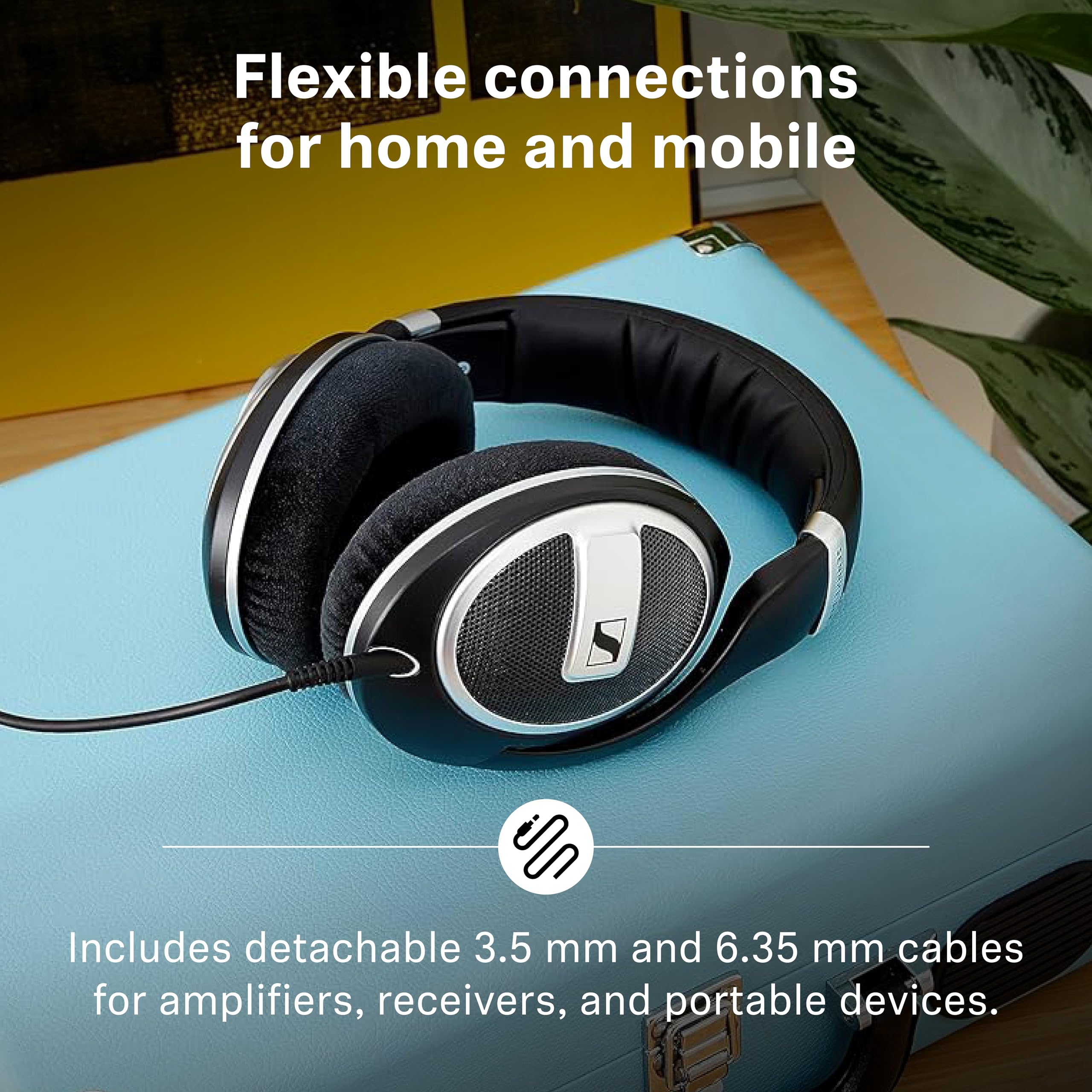 Sennheiser HD 599 SE Open-Back Wired Headphones, Premium Design, Natural Balanced Audio, Comfortable Fit for Music, Gaming, School, Work, Black