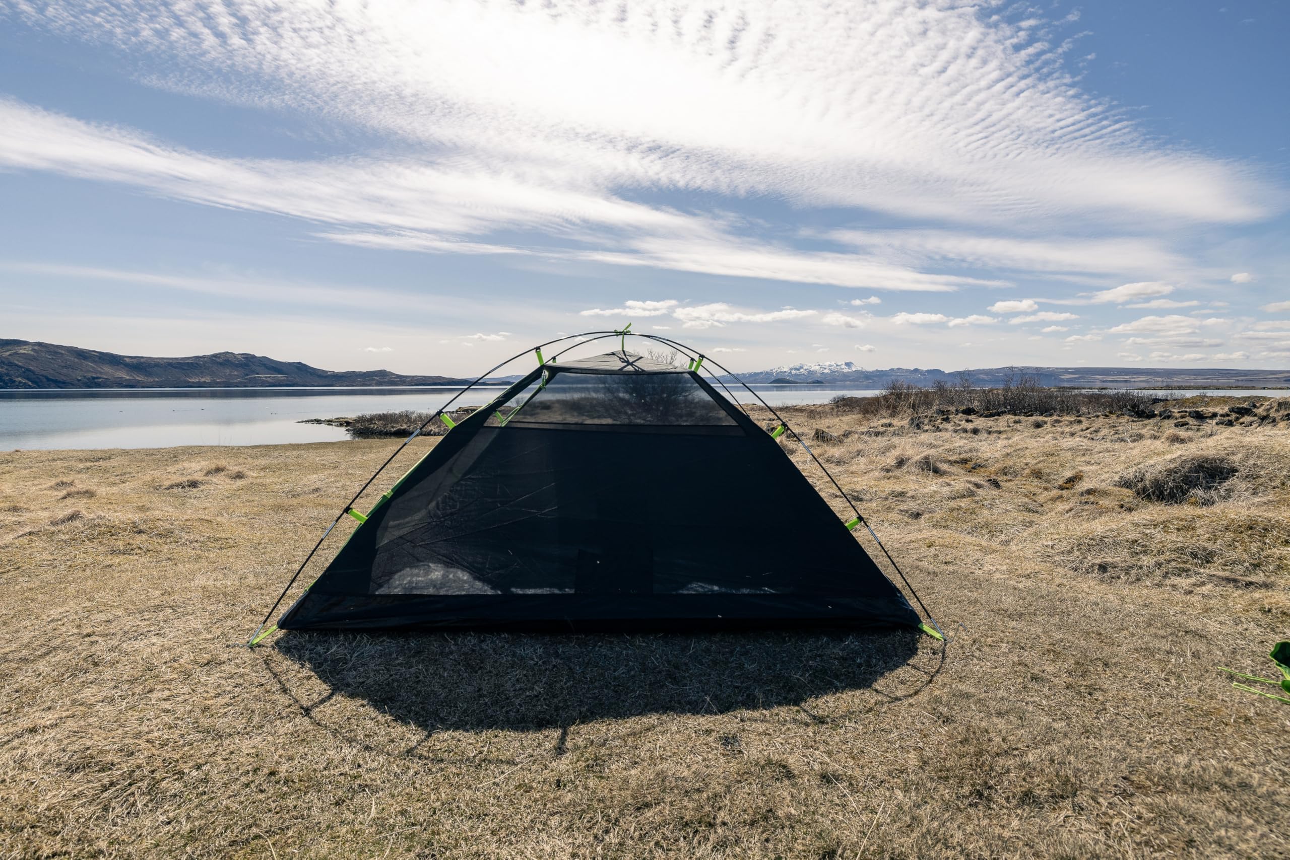 Coleman Tent Darwin 2-4 Person | Compact Lightweight Dome Tent | Models with Darkened Bedroom | Camping, Festival and Hiking Tent | 4500mm Waterproof | with Sewn-in Groundsheet