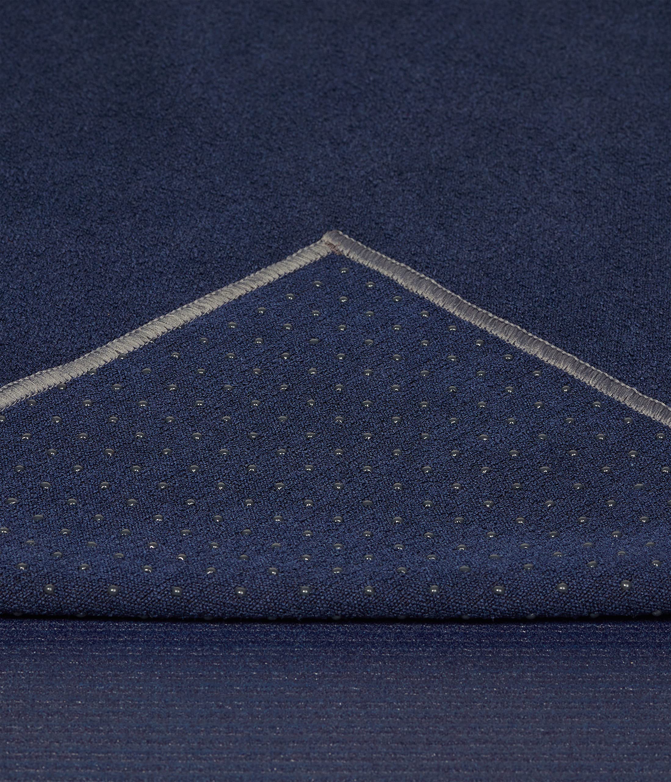 Manduka Yogitoes Yoga Towel for Mat, Non-Slip and Quick Dry for Hot Yoga with Rubber Bottom Grip Dots,Thin and Lightweight, 71 Inches, Midnight
