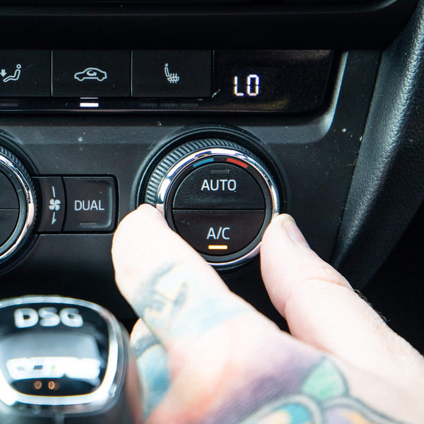 Meguiar's G201502EU Whole Car Air Re-Fresher Odour Eliminator Mist Fiji Sunset Scent Air Bomb 59ml