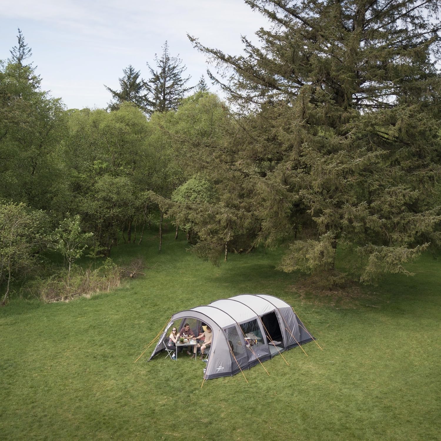 Vango Purbeck 600XL Family Tent [Amazon Exclusive], Large 6 Man Tent with 3 Rooms, Enclosed Porch Area, Double Living Area, Climate Windows - Vivid Grey