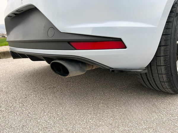 Oneway Rear Side Diffusors compatible with Seat Leon (5F) HB FR/Cupra 2013-2020 - Gloss black