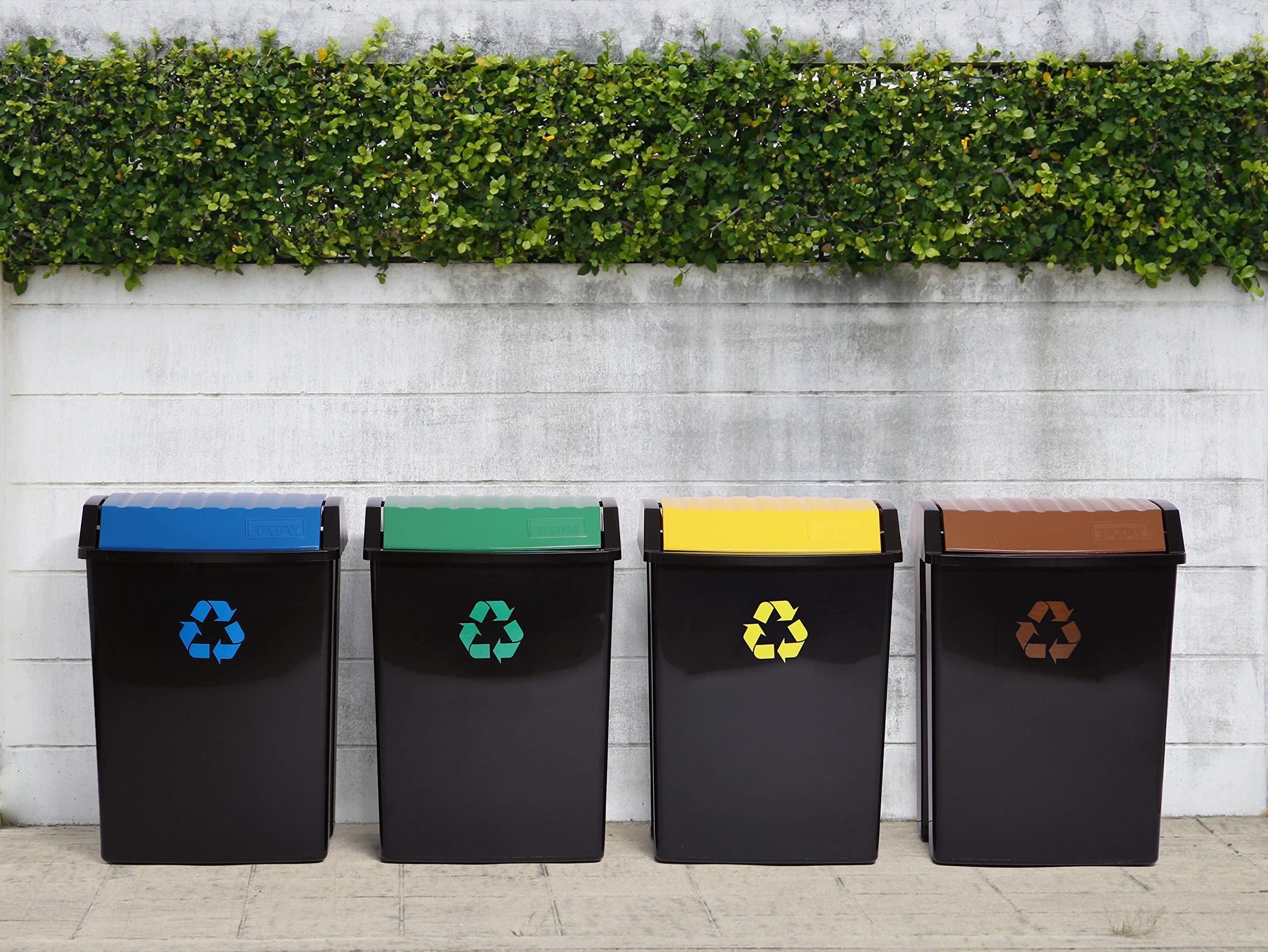 TATAY Recycling Bin, 50L Capacity, Swing Lid, Polypropylene, BPA Free, Solar Protection, Yellow . Dimensions 40,5 x 33,5 x 57,5 cm