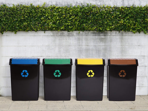 TATAY Recycling Bin, 50L Capacity, Swing Lid, Polypropylene, BPA Free, Solar Protection, Yellow . Dimensions 40,5 x 33,5 x 57,5 cm