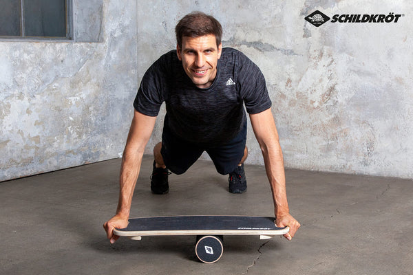 Schildkr?t WoodenBalance 960243 Real Wood Board, Non-Slip Surface, Includes Instructions, in Colour Box