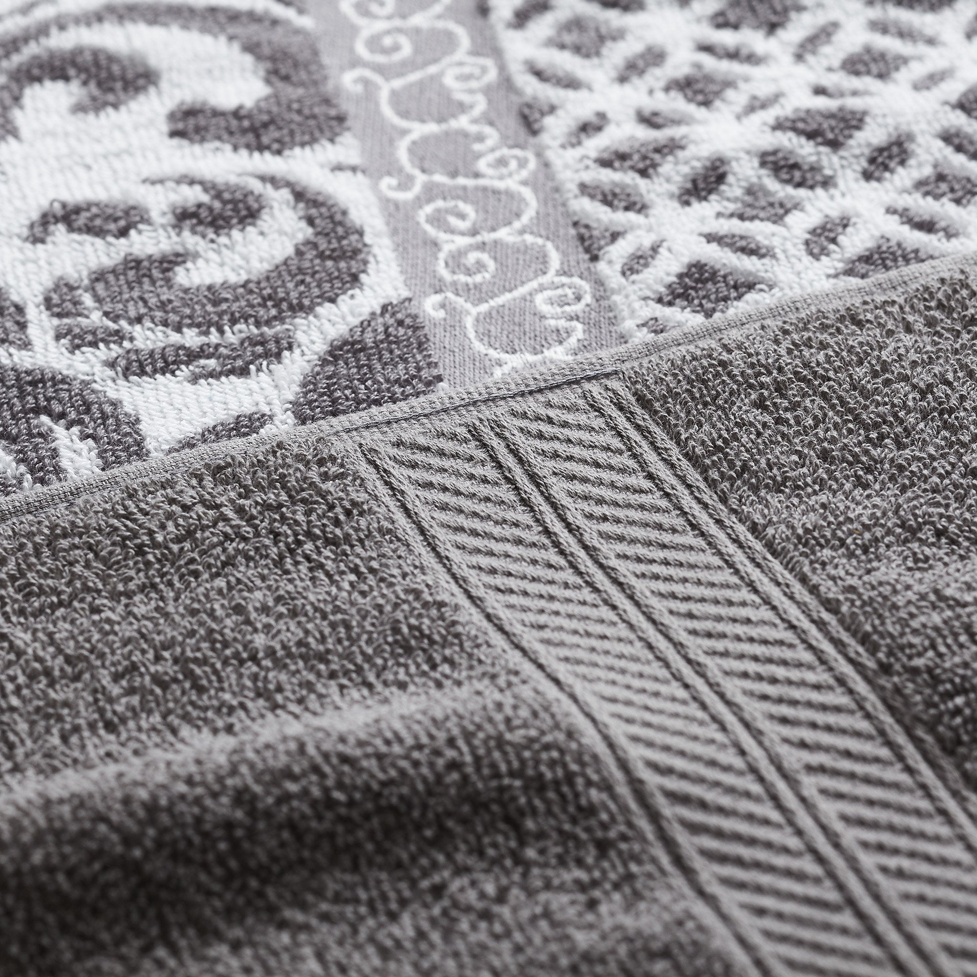 Amrapur Modern Threads Trefoil Filigree 6-Piece Reversible Yarn Dyed Jacquard Towel Set - Bath Towels, Hand Towels, & Washcloths - Super Absorbent &