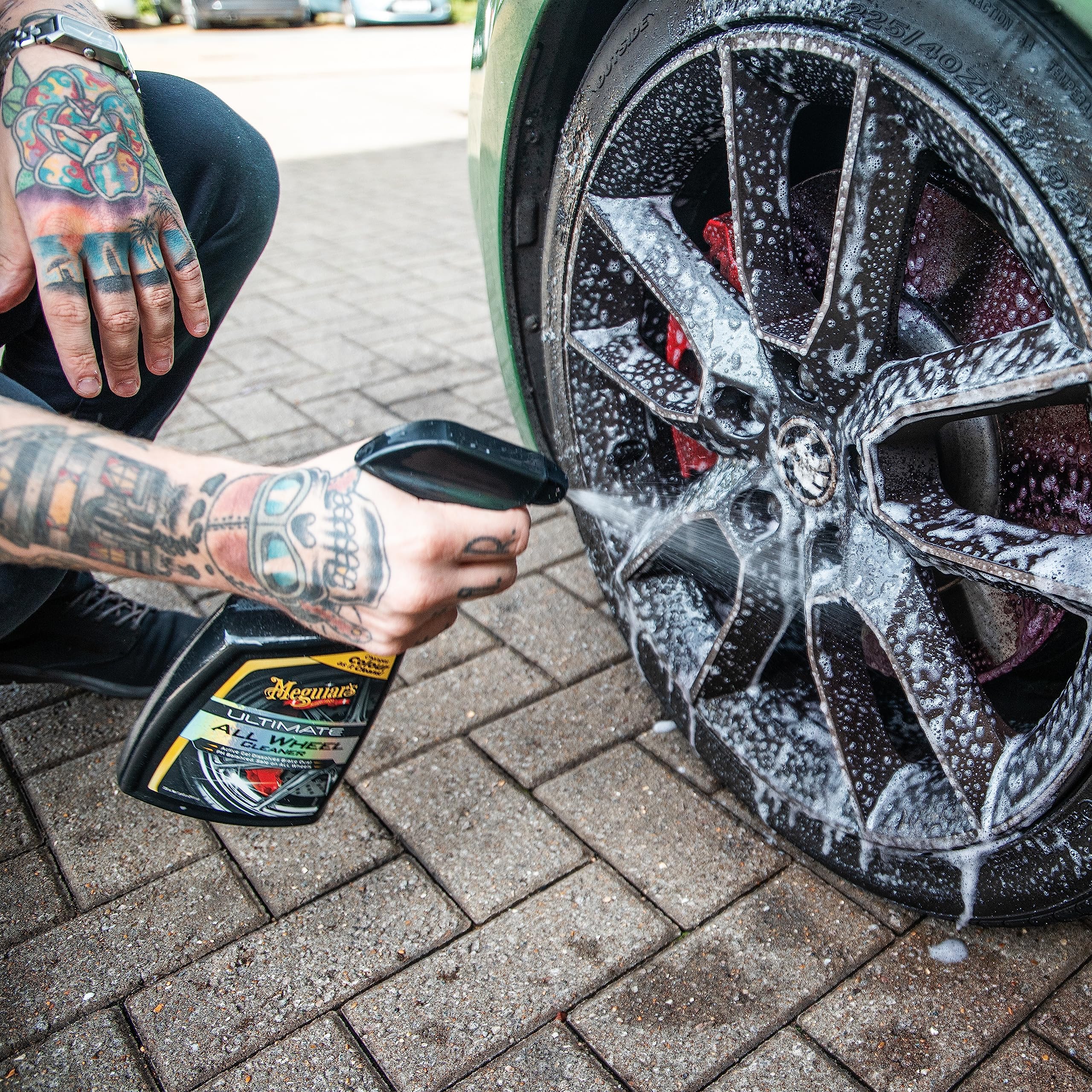 Meguiar's DELKITV2 Deluxe Car Care Kit V2 including Hybrid Ceramic Spray Wax