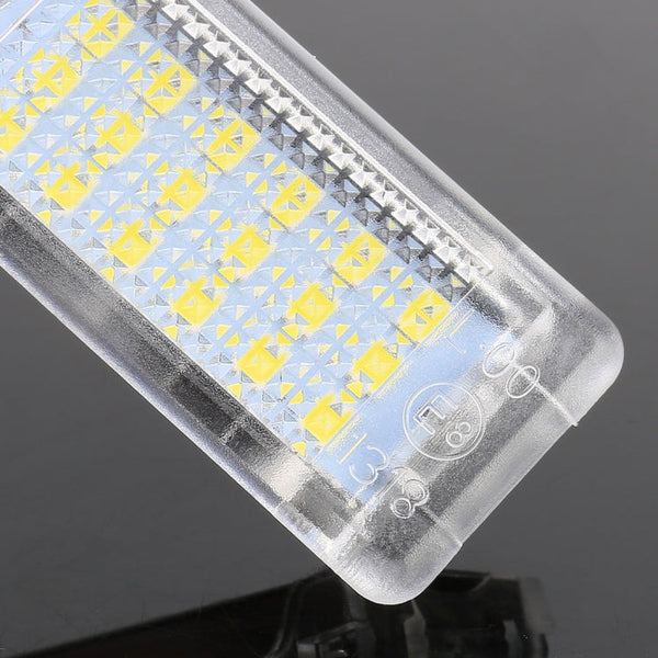 2 PCS DC12V / 1.5W / 6000K / 100LM Car Foot Nest Lights Footwell Lamp Seat Lamp 18LEDs SMD-3528 Lamps for Volkswagen