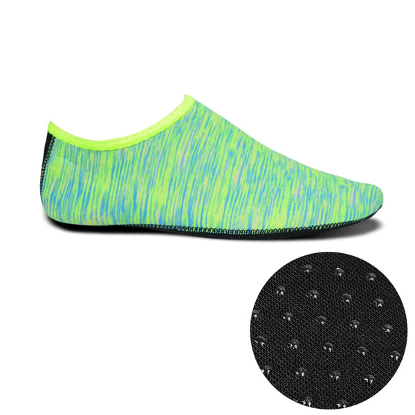 Non-slip Plastic Grain Texture Thick Cloth Sole Printing Diving Shoes and Socks, One Pair