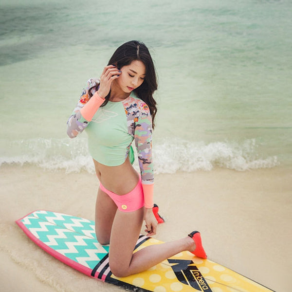 3mm Non-slip Rubber Embossing Texture Sole Solid Color Diving Shoes and Socks, One Pair