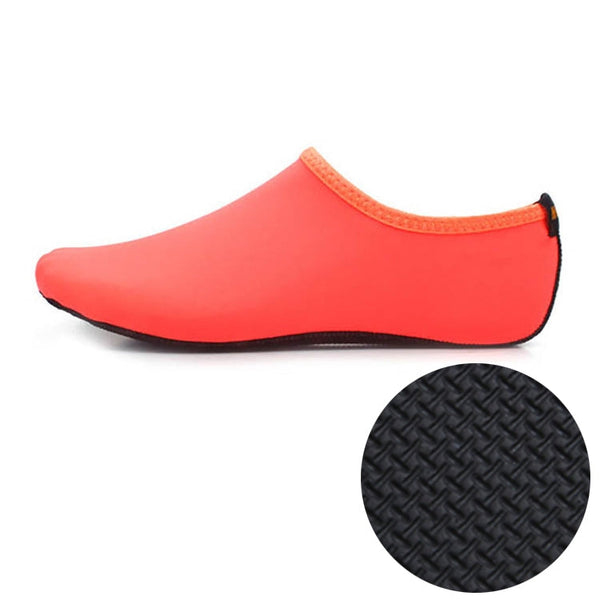3mm Non-slip Rubber Embossing Texture Sole Solid Color Diving Shoes and Socks, One Pair