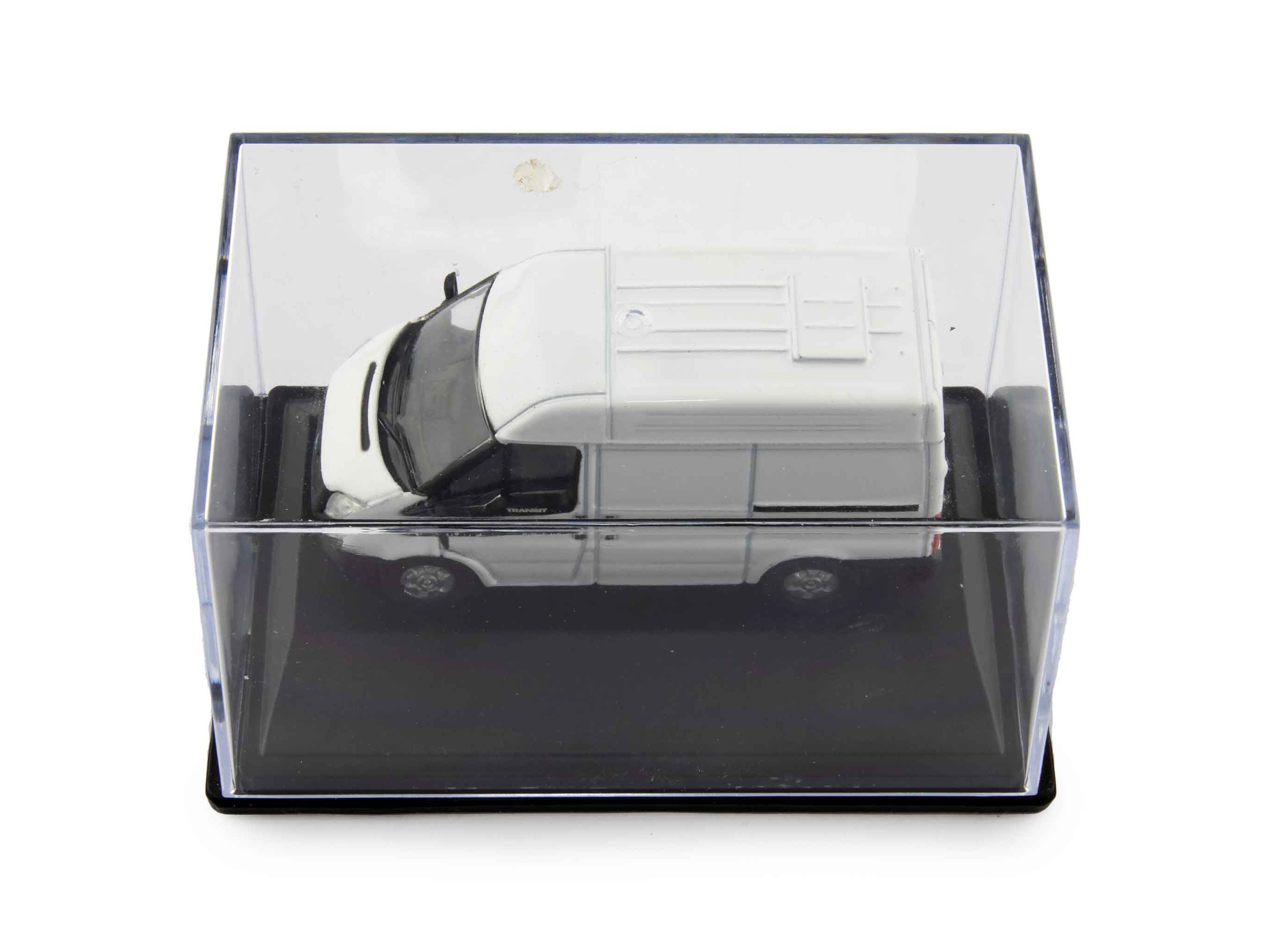 Ford Transit Mk5 SWB Medium Roof white - 1:76 Scale