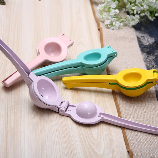 Aluminum Alloy Manual Dual Layers Lemon Juicer, Random Color Delivery, Aluminum Alloy