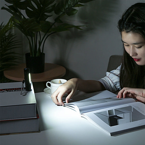 A2 USB Charging Waterproof Zoomable XPE + COB Flashlight with 3-Modes & Storage Box