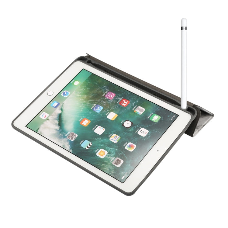 Marble Texture Pattern Horizontal Flip Case for iPad 9.7 (2018) , with Three-folding Holder & Pen Slots