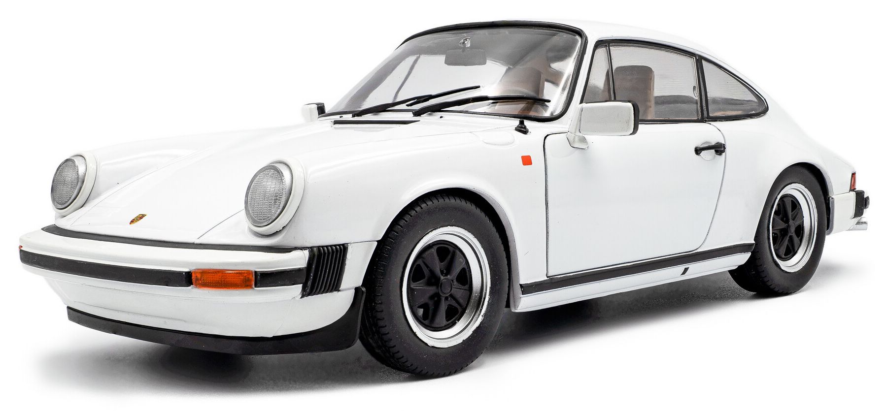 Porsche 911 (930) 3.0 SC 1974 White 1:18 Scale Solido Diecast Model