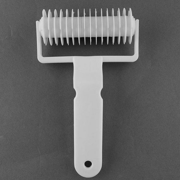 3 PCS Large Leather Cutter Plastic Netting Knife Roller Knife, Hob Cookie / Pizza Pie Crust Special Cake Mould, Noodle Cutter 3