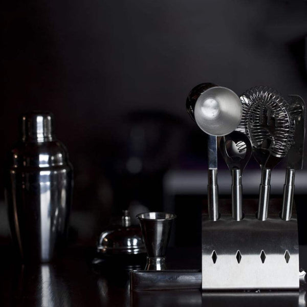 5 in 1 Classic Stainless Steel Shaker Set, Capacity: 550ml (Shaker + Jigger + Strainer + Ice Clip + Stirrer Pipe), 5 in 1 Shaker Set
