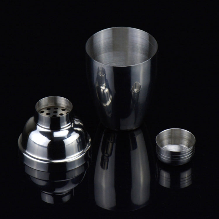 5 in 1 Classic Stainless Steel Shaker Set, Capacity: 550ml (Shaker + Jigger + Strainer + Ice Clip + Stirrer Pipe), 5 in 1 Shaker Set