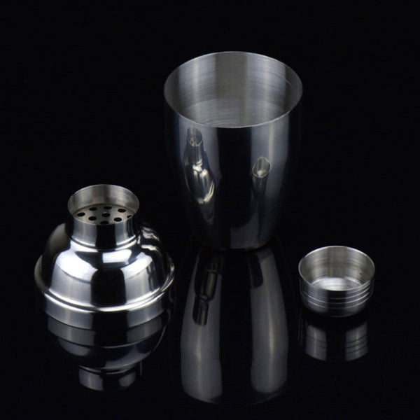 5 in 1 Classic Stainless Steel Shaker Set, Capacity: 550ml (Shaker + Jigger + Strainer + Ice Clip + Stirrer Pipe), 5 in 1 Shaker Set