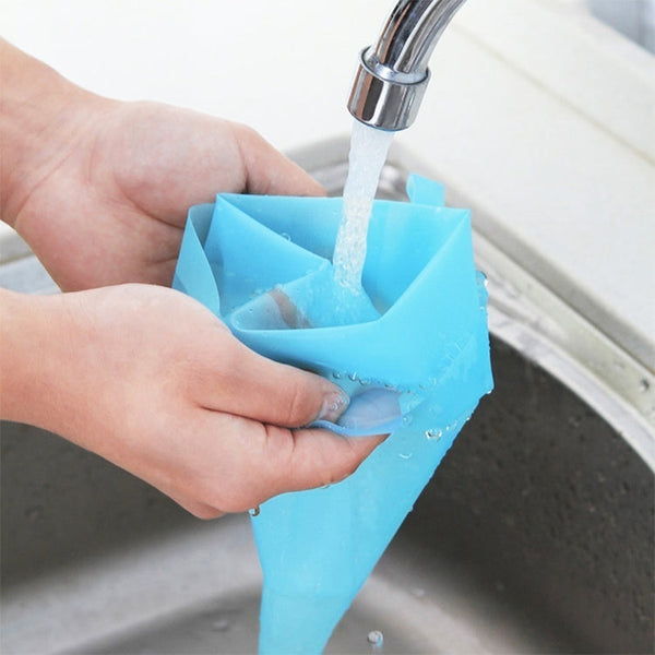 4 PCS Silicone Icing Piping Cream Pastry Bag Nozzle DIY Cake Decorating Tools, Cream Pastry Bag(Blue), Cream Pastry Bag(White), Cream Pastry Bag(Pink), Cream Pastry Bag(Green)